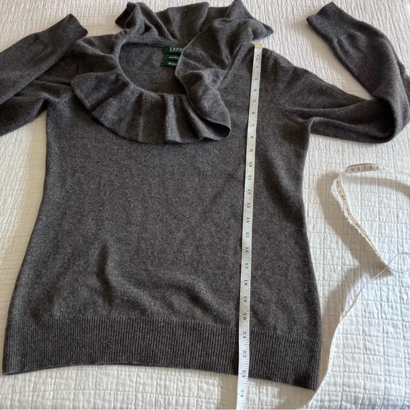 NWOT Ralph Lauren exclusive cashmere sweater w/ full ruffle collar - Picture 8 of 9